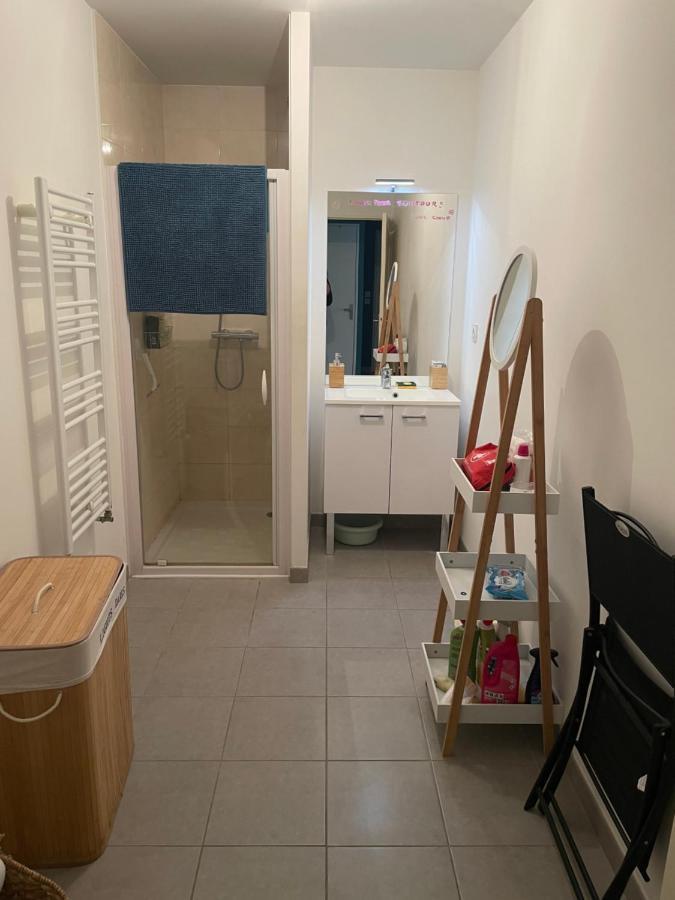 Appartement Avec Terrasse Proche De Rennes แซงต์-ฌาคส์-เดอ-ลา-ลองด์ ภายนอก รูปภาพ